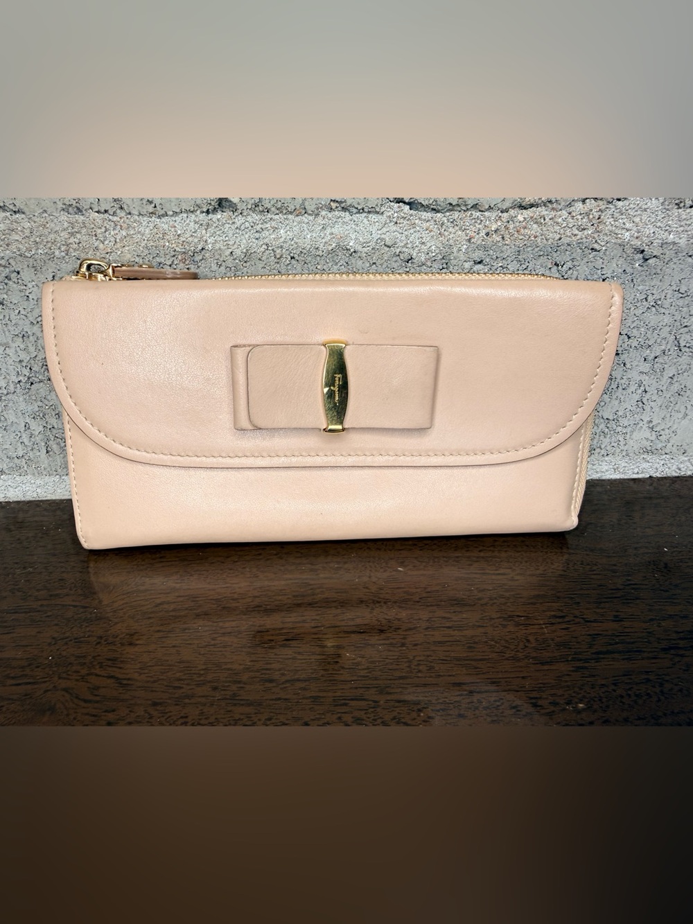 Salvatore Ferragamo Vara Bow Leather Continental Wallet Blush Pink Italy